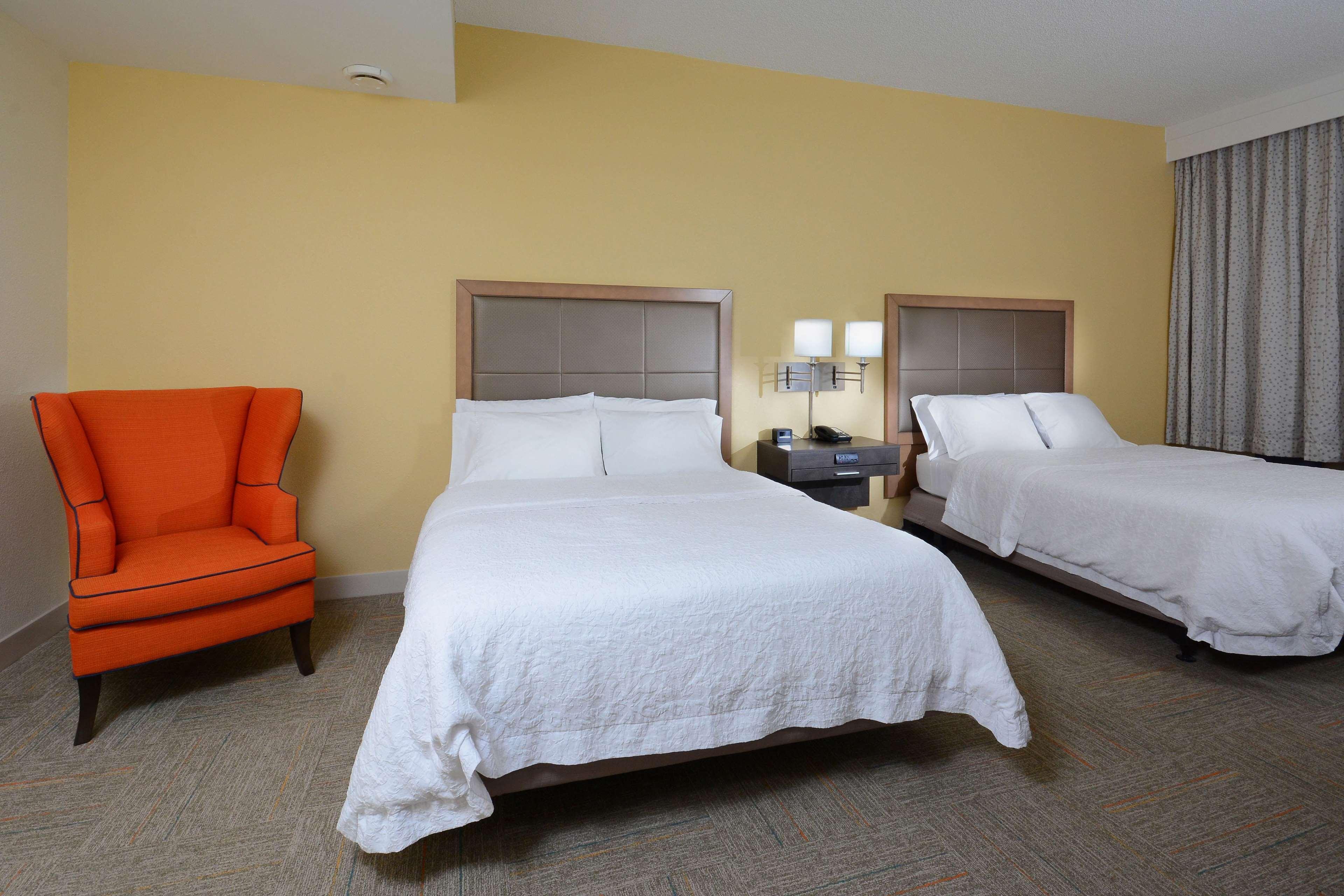 Hampton Inn Charlotte North Lake Norman Cornelius Bagian luar foto