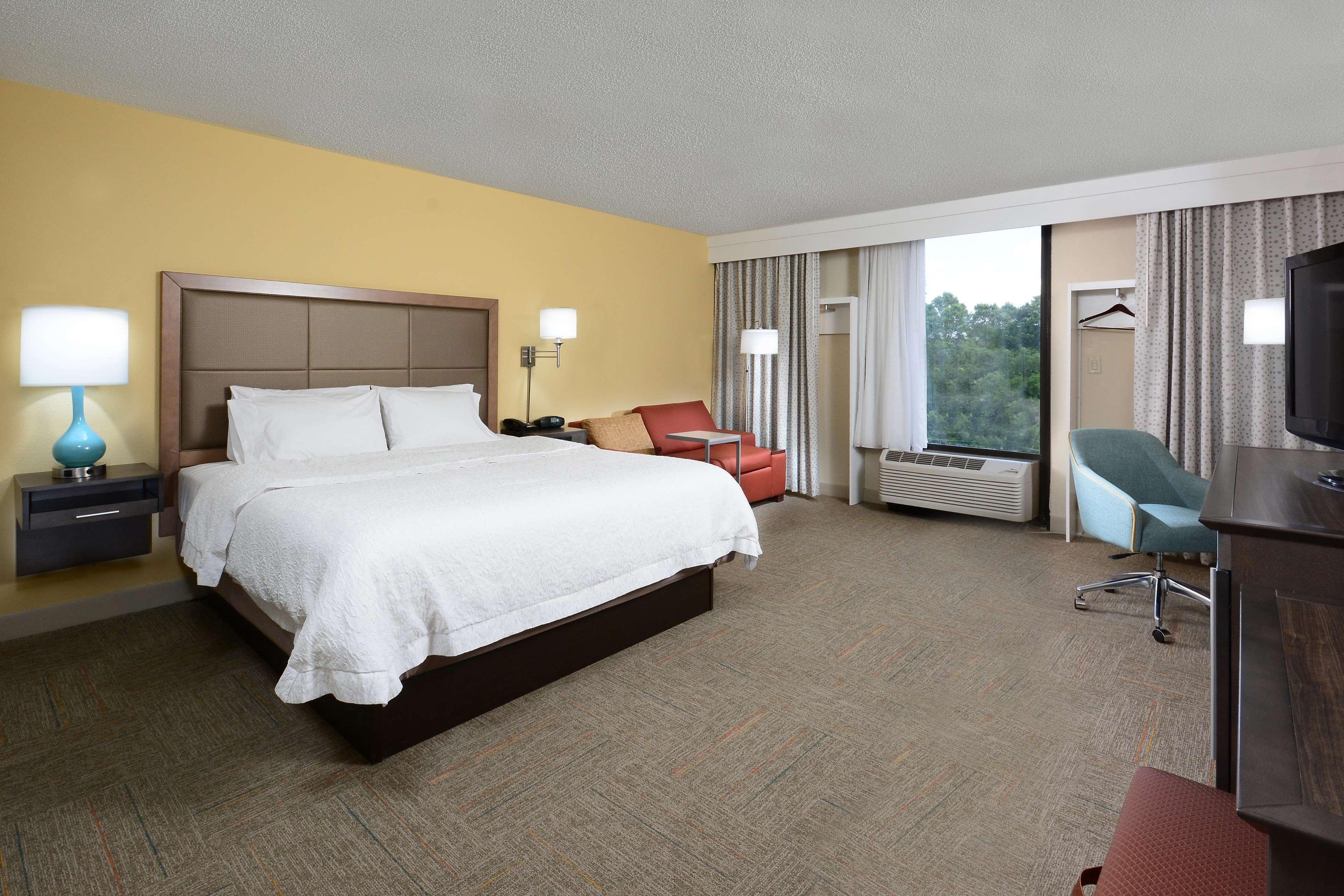 Hampton Inn Charlotte North Lake Norman Cornelius Bagian luar foto