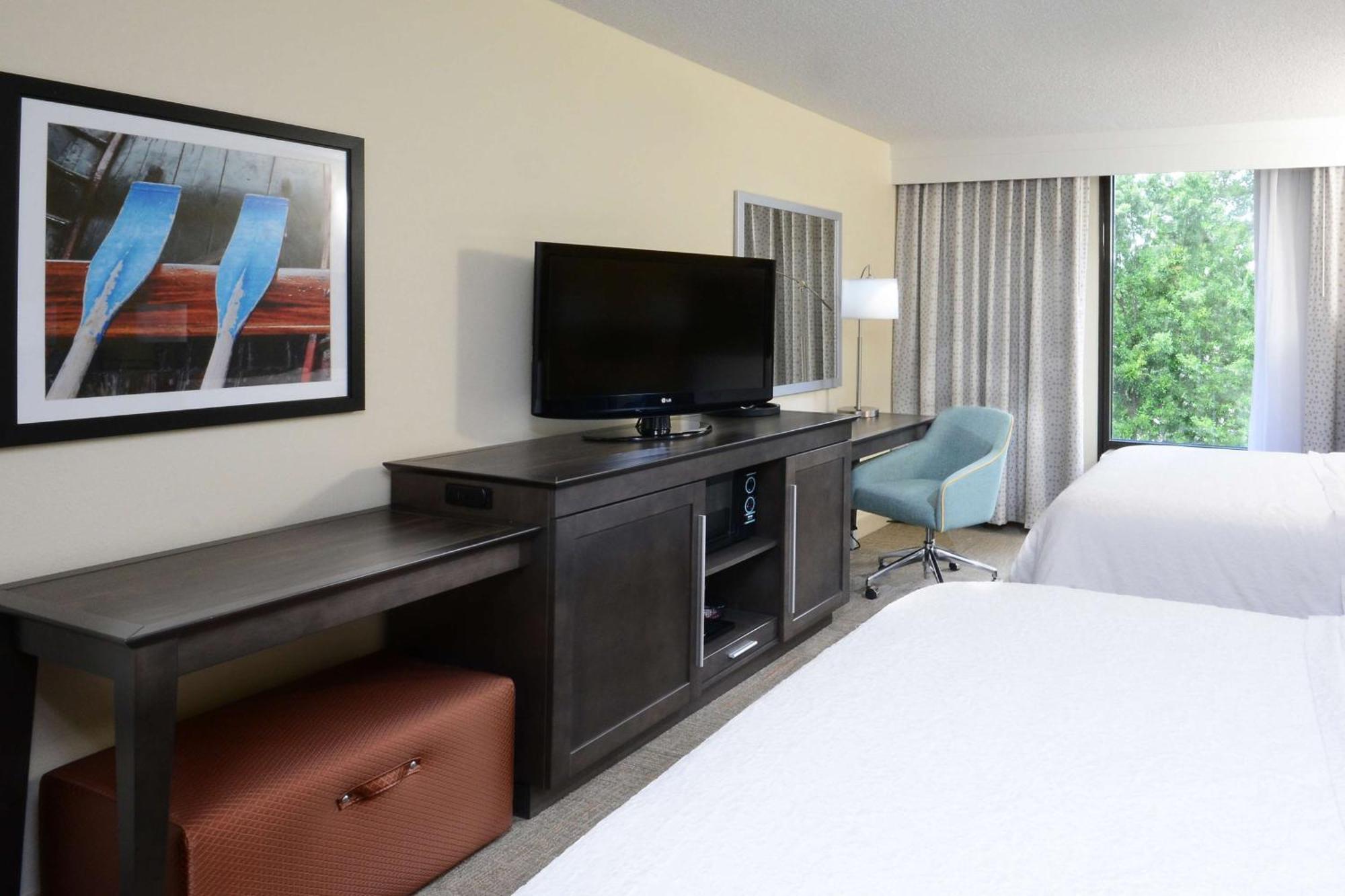 Hampton Inn Charlotte North Lake Norman Cornelius Bagian luar foto