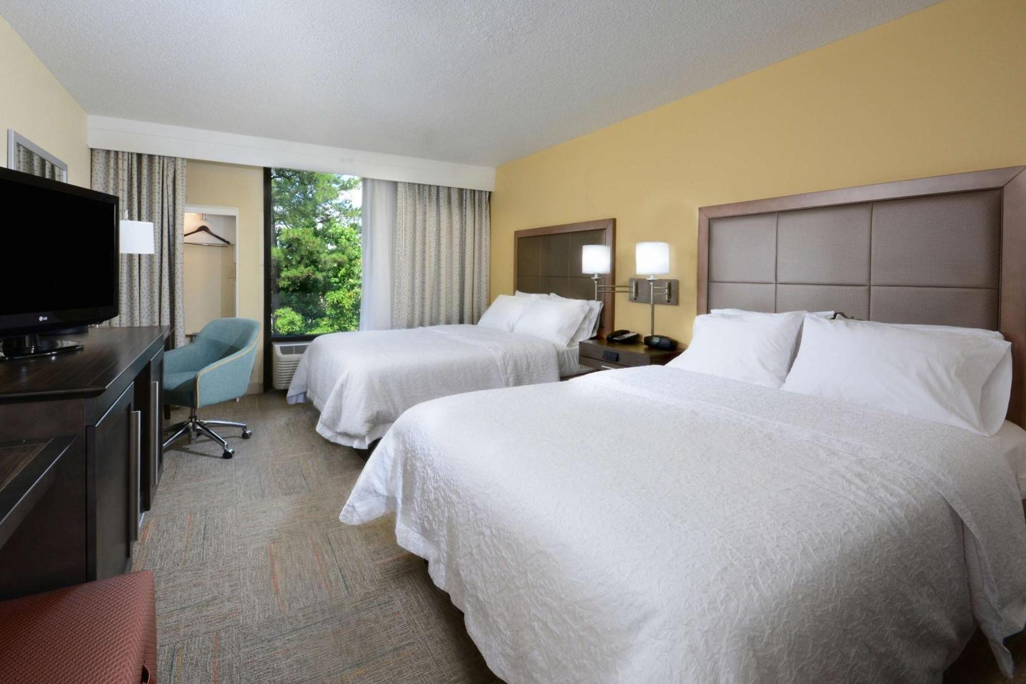 Hampton Inn Charlotte North Lake Norman Cornelius Bagian luar foto