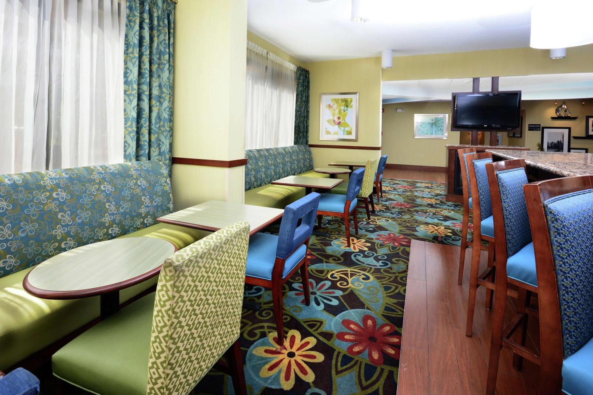 Hampton Inn Charlotte North Lake Norman Cornelius Bagian luar foto