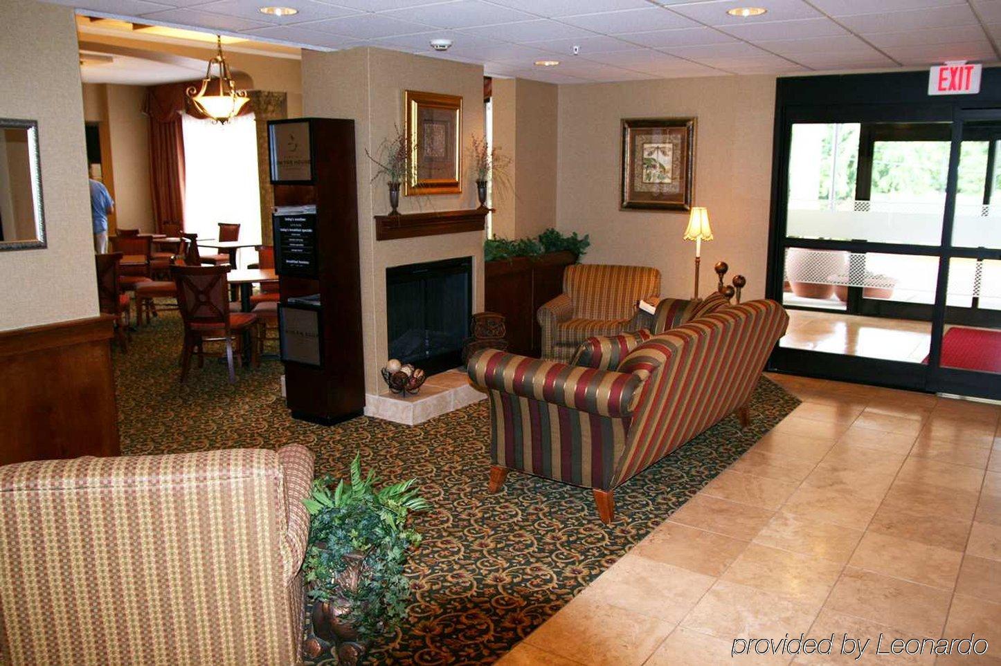 Hampton Inn Charlotte North Lake Norman Cornelius Bagian luar foto