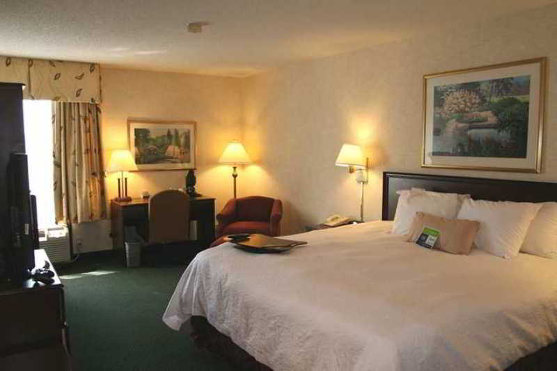 Hampton Inn Charlotte North Lake Norman Cornelius Ruang foto